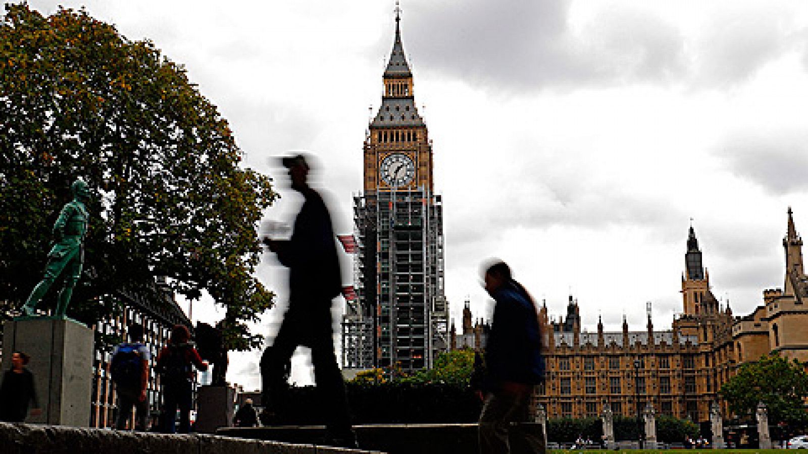 Telediario 1: Reino Unido y la Unión Europea buscan un consenso mínimo en la quinta ronda negociadora sobre el 'Brexit' | RTVE Play