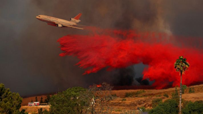 Una serie de incendios deja al menos diez muertos en California