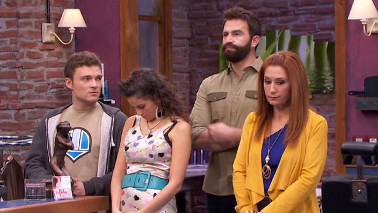 La Peluquería - La intervención - ver ahora