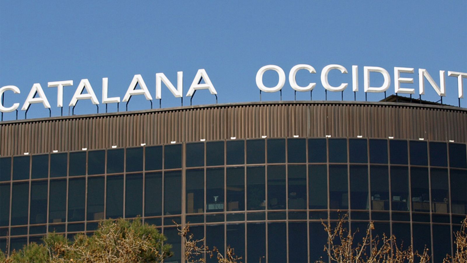 Telediario 1: La aseguradora Catalana Occidente traslada su sede social a Madrid | RTVE Play