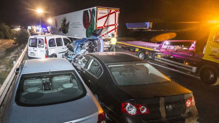 Mueren cinco personas en un accidente de trafico en Sangonera la Seca (Murcia)