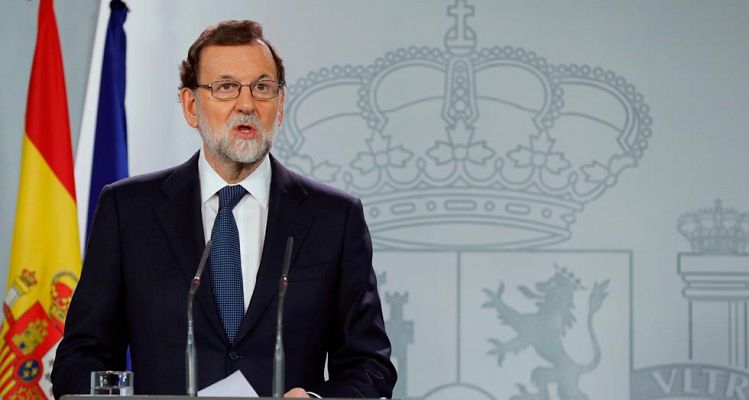 Rajoy requiere a Puigdemont que clarifique si declaró la independencia