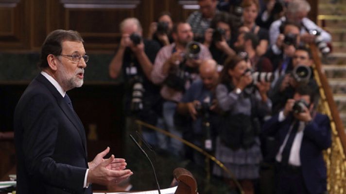 Rajoy avisa de que no hay "diálogo posible" entre la "ley democratica" y la "desobediencia o la ilegalidad"