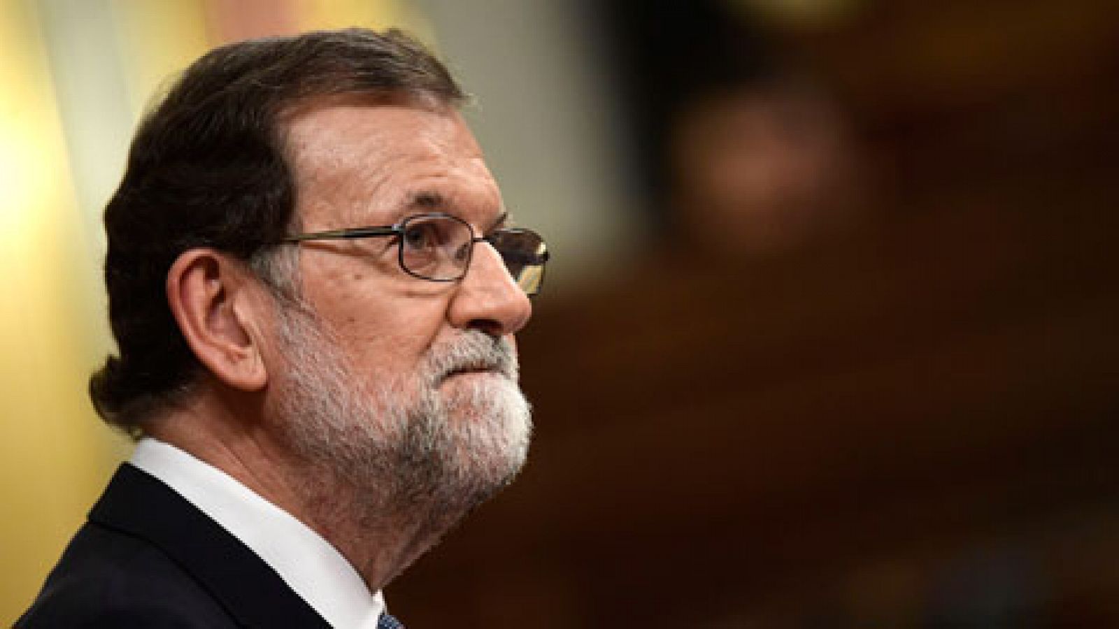 Telediario 1: Rajoy afirma que está en la mano de Puigdemont "volver a la legalidad" y desea que "acierte en su respuesta" | RTVE Play