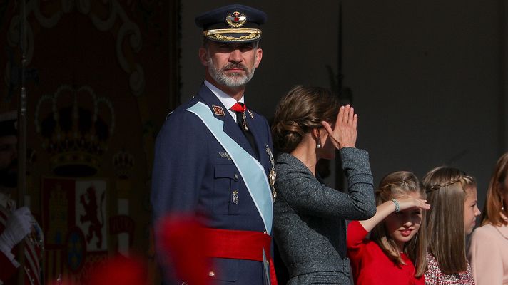 Informativo 24h - Los reyes presiden un 12 de octubre con "vivas" a España en medio de la crisis catalana