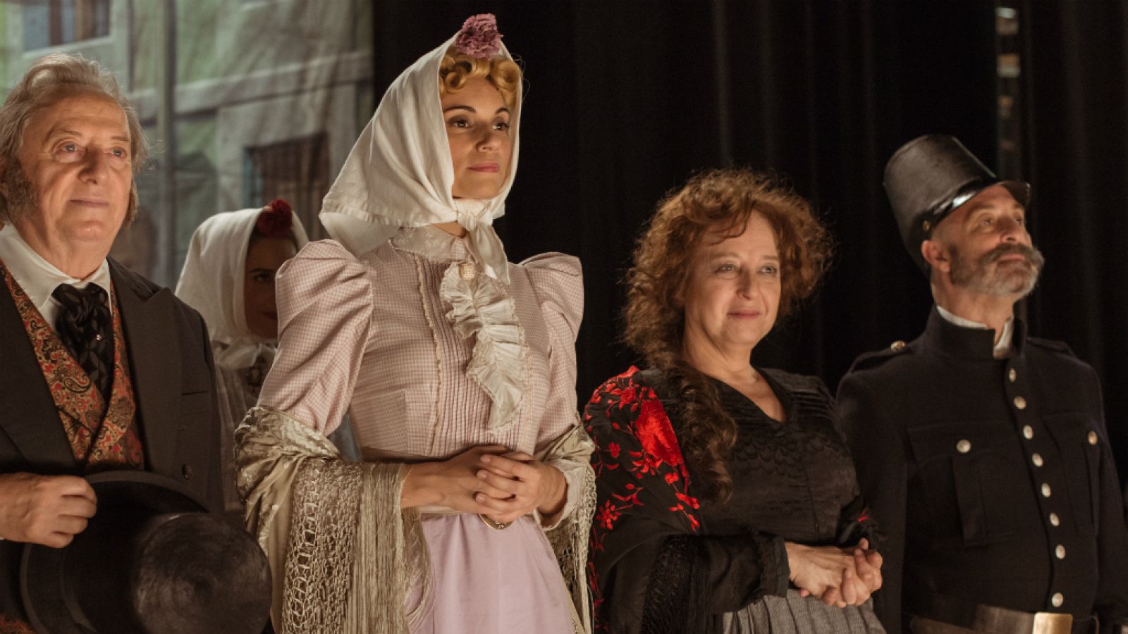 El Ministerio del Tiempo - La verbena de la Paloma resulta todo un éxito en su estreno