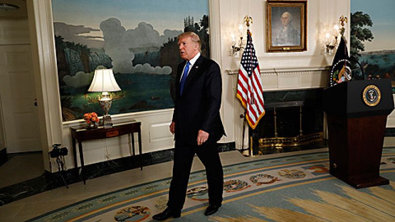 Trump amenaza con cancelar el acuerdo nuclear con Irán si no se modifica