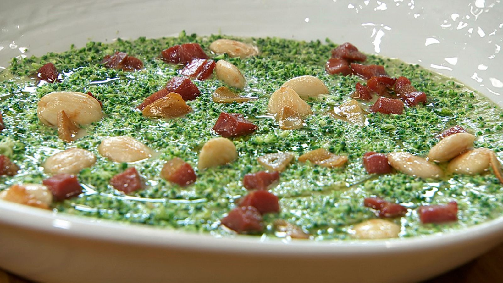 Torres en la cocina - Crema de brócoli con cabrales