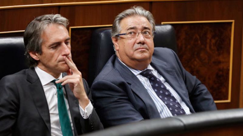 El Gobierno pide a Puigdemont que "recapacite" y no traicione a Cataluña