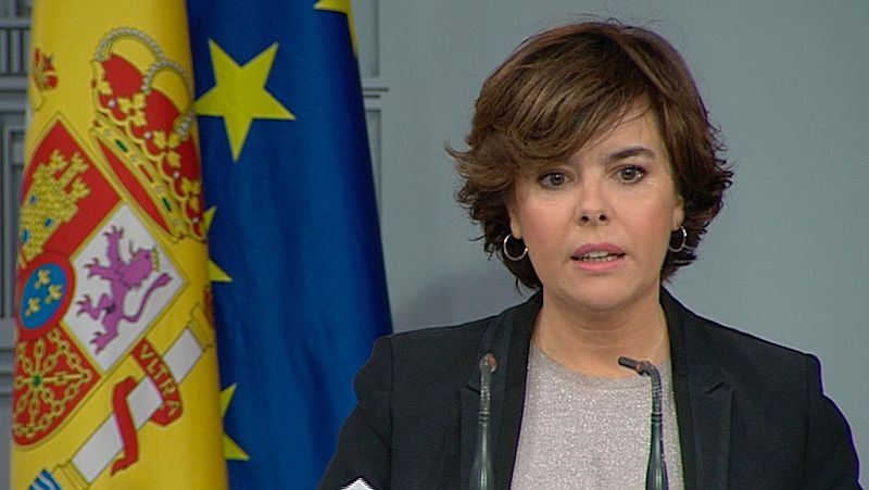 El Gobierno vuelve a emplazar a Puigdemont para que diga si declaró la independencia antes del jueves