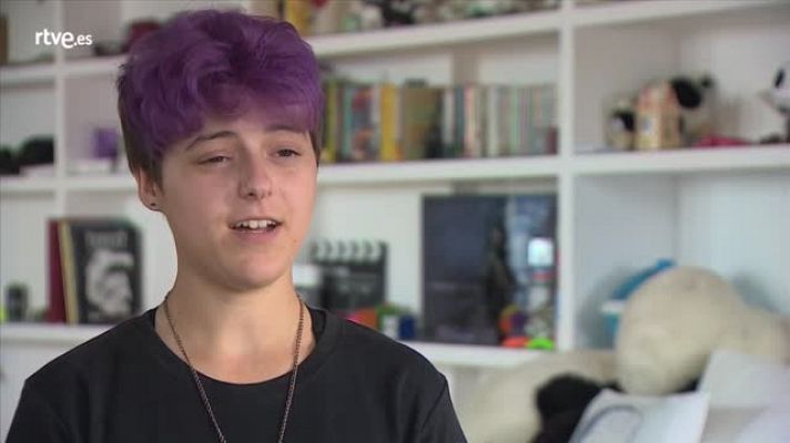 Crónicas - Claudia quiere ser tatuadora profesional