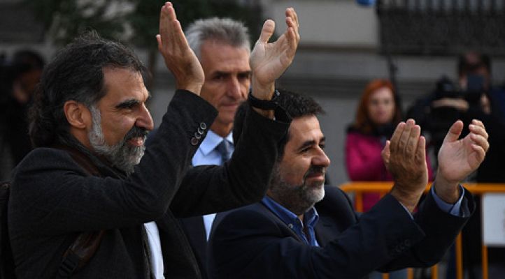 Telediario 1 - La juez envía a prisión a los presidentes de ANC y Òmnium Cultural