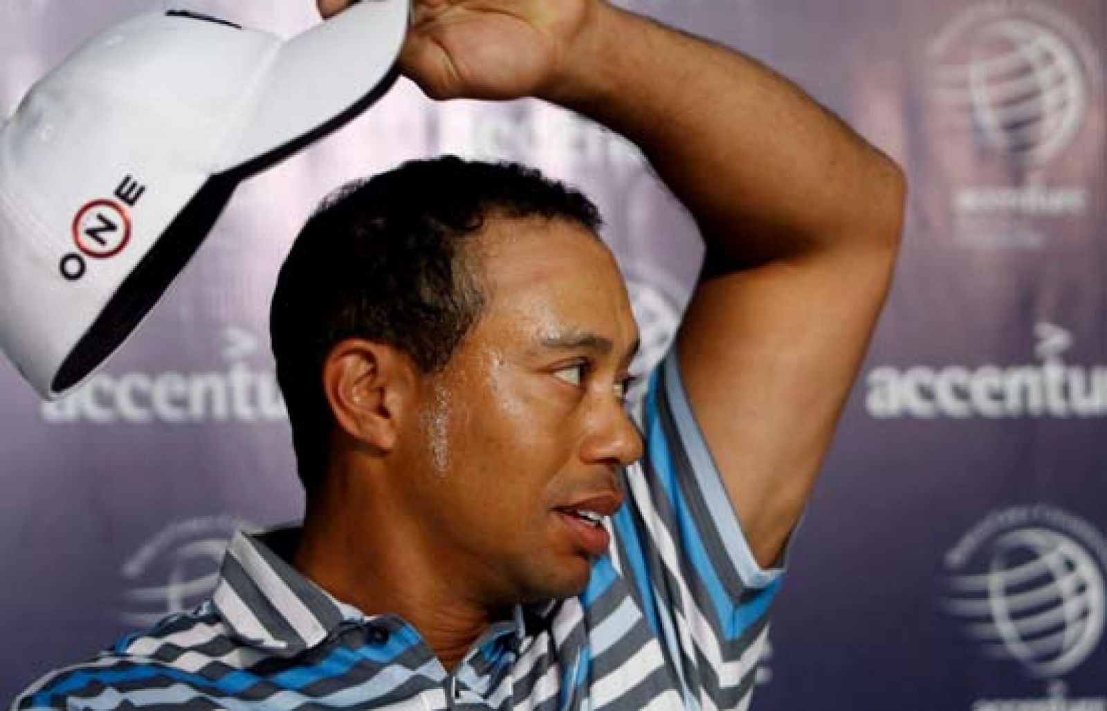 El retorno del "Tigre" ha creado una enorme expectación.Tiger Woods volverá a jugar tras una lesión que lo ha mantenido apartado de los hoyos durante ocho meses. 