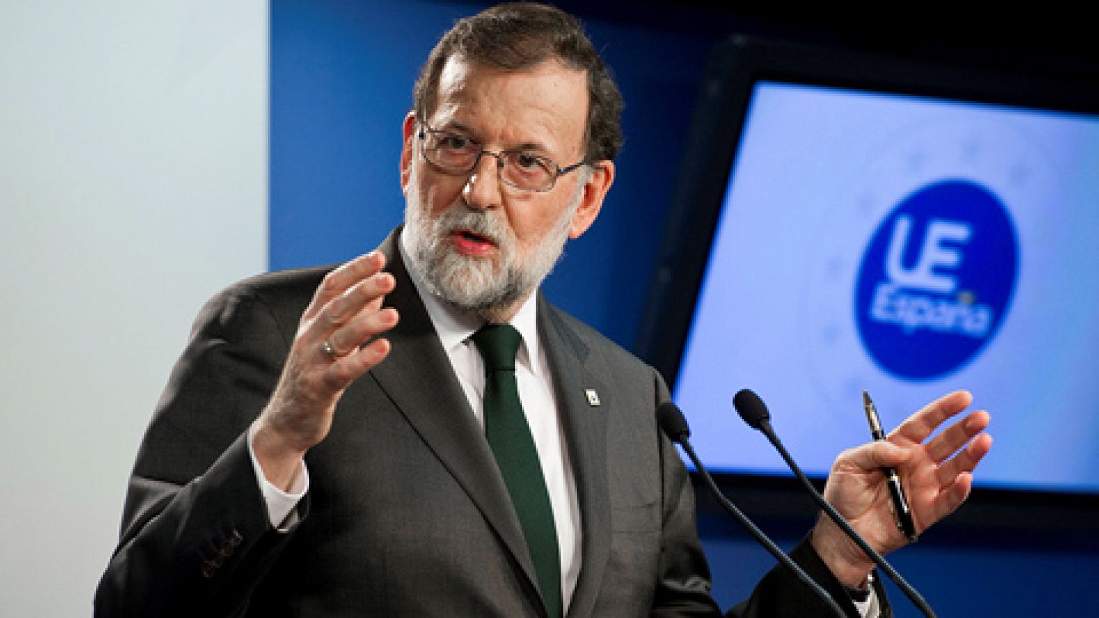 Telediario 1: Rajoy defiende su obligación de actuar en Cataluña frente a una situación límite | RTVE Play