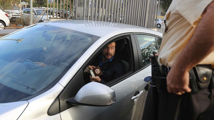 Telediario 1 - Un juez ordena requisar las comunicaciones de los Mossos el 1-O en el Centro de Telecomunicaciones de la Generalitat