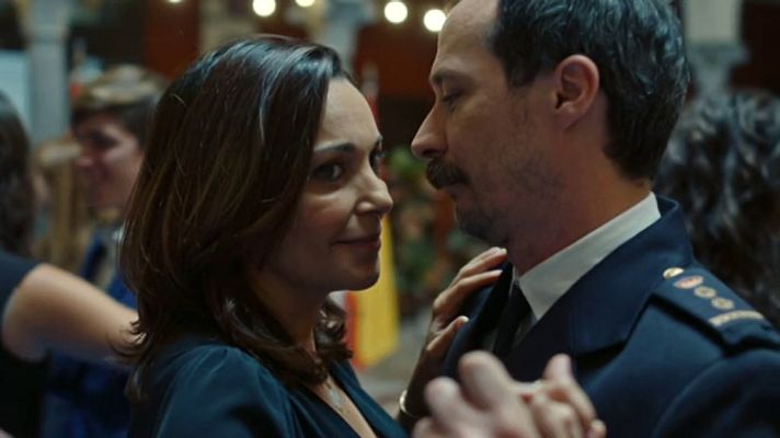 Estoy vivo - Santos dispuesto a todo por conquistar a Laura