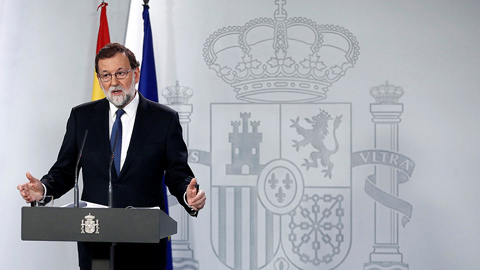 Rajoy pone en marcha el 155: "No se suspende la autonomía, sino a las personas que han puesto el autogobierno fuera de la ley"