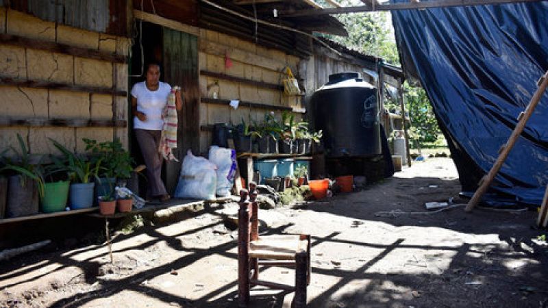Damnificados del terremoto de México sobreviven en condiciones muy precarias