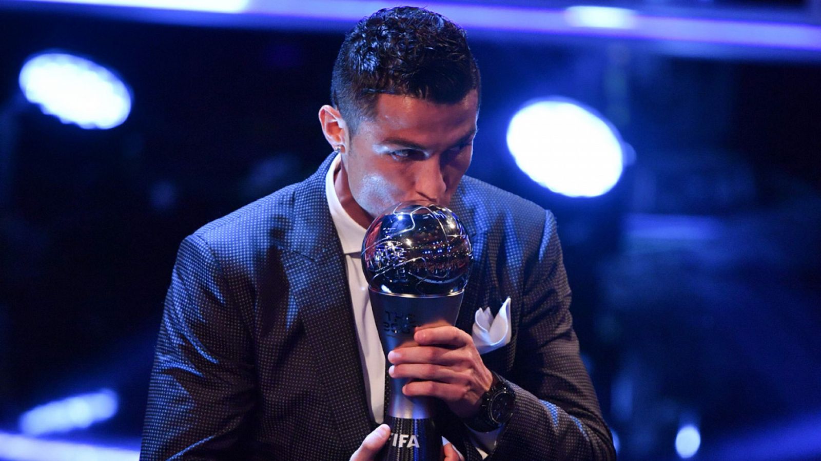 Cristiano se lleva por segundo año consecutivo el premio 'The Best'