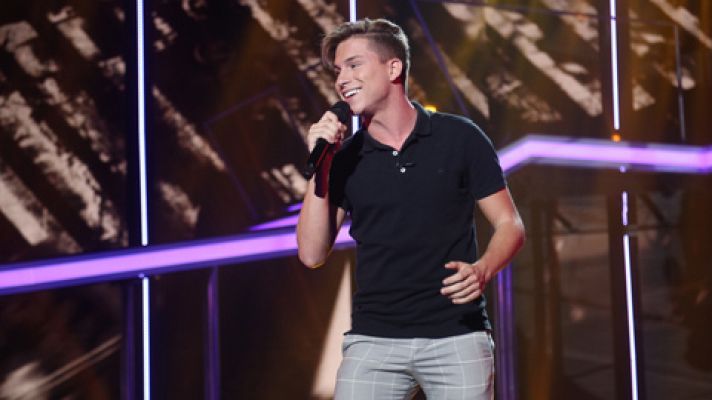 Raoul canta 'Catcha and release' en la gala 0 de OT