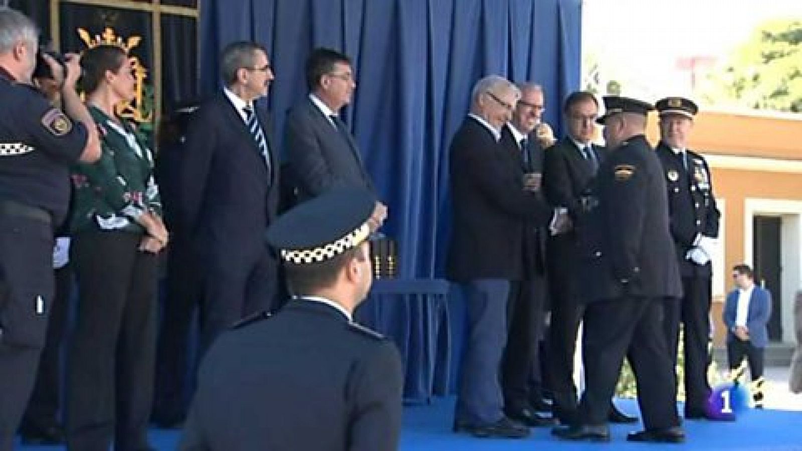 L'Informatiu - Comunitat Valenciana 2 - 24/10/17 - ver ahora