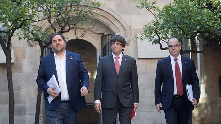 Telediario 1 - El Govern anuncia una batería de recursos para frenar la aplicación del 155