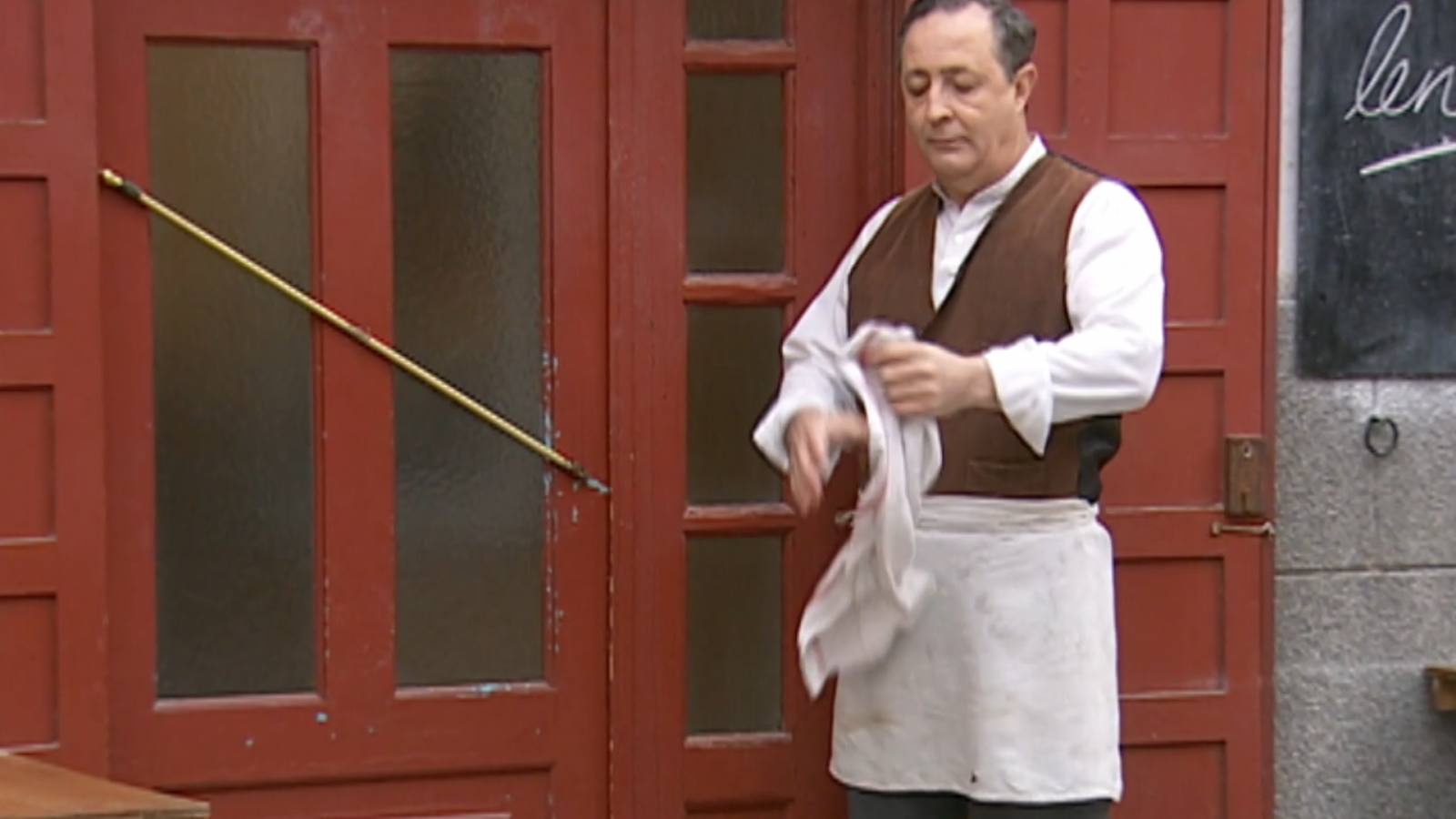 Amar en tiempos revueltos - T2 - Episodio 180 - Ver ahora