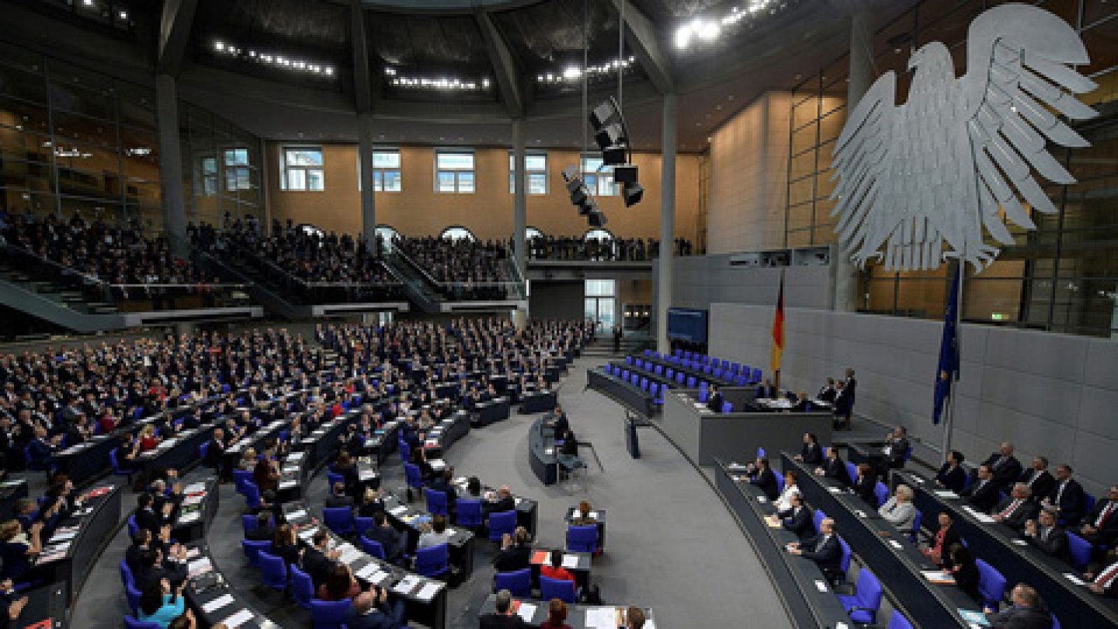 Alemania - El Parlamento alemán se constituye con todas las fuerzas decididas a marginar a la ultraderecha