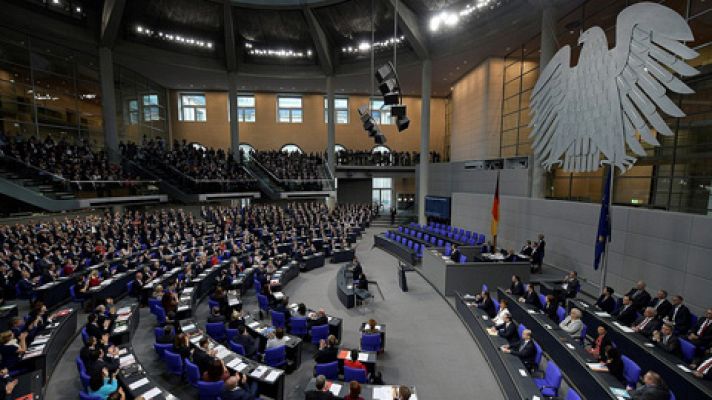 Telediario 1 - Se constituye el Bundestag