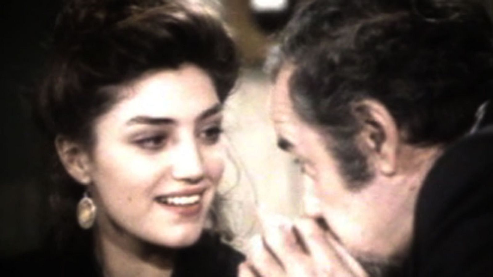 Queridos cómicos - Ángela Molina