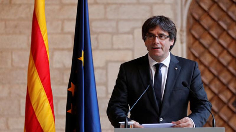 Puigdemont descarta convocar elecciones y traslada al Parlament el mandato del 1-O