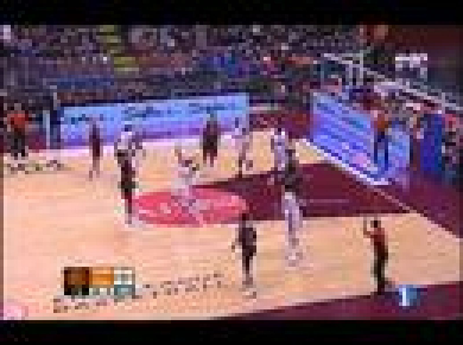 Baloncesto en RTVE: Tau apabulla y el Unicaja fuera | RTVE Play