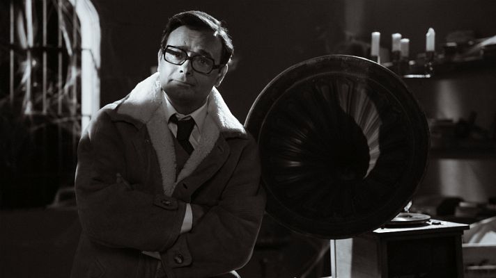 El Ministerio del Tiempo - Chicho Ibáñez Serrador tiene un mensaje para ti