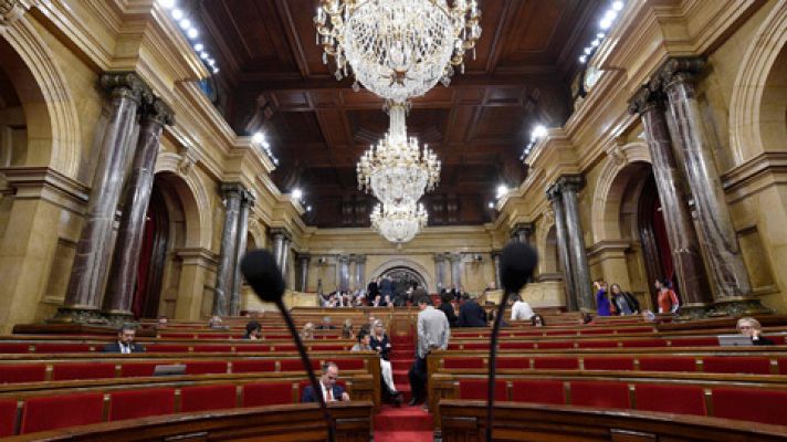 Los diputados del PSC y de Ciudadanos abandonan el Parlament en rechazo a la votación sobre la independencia