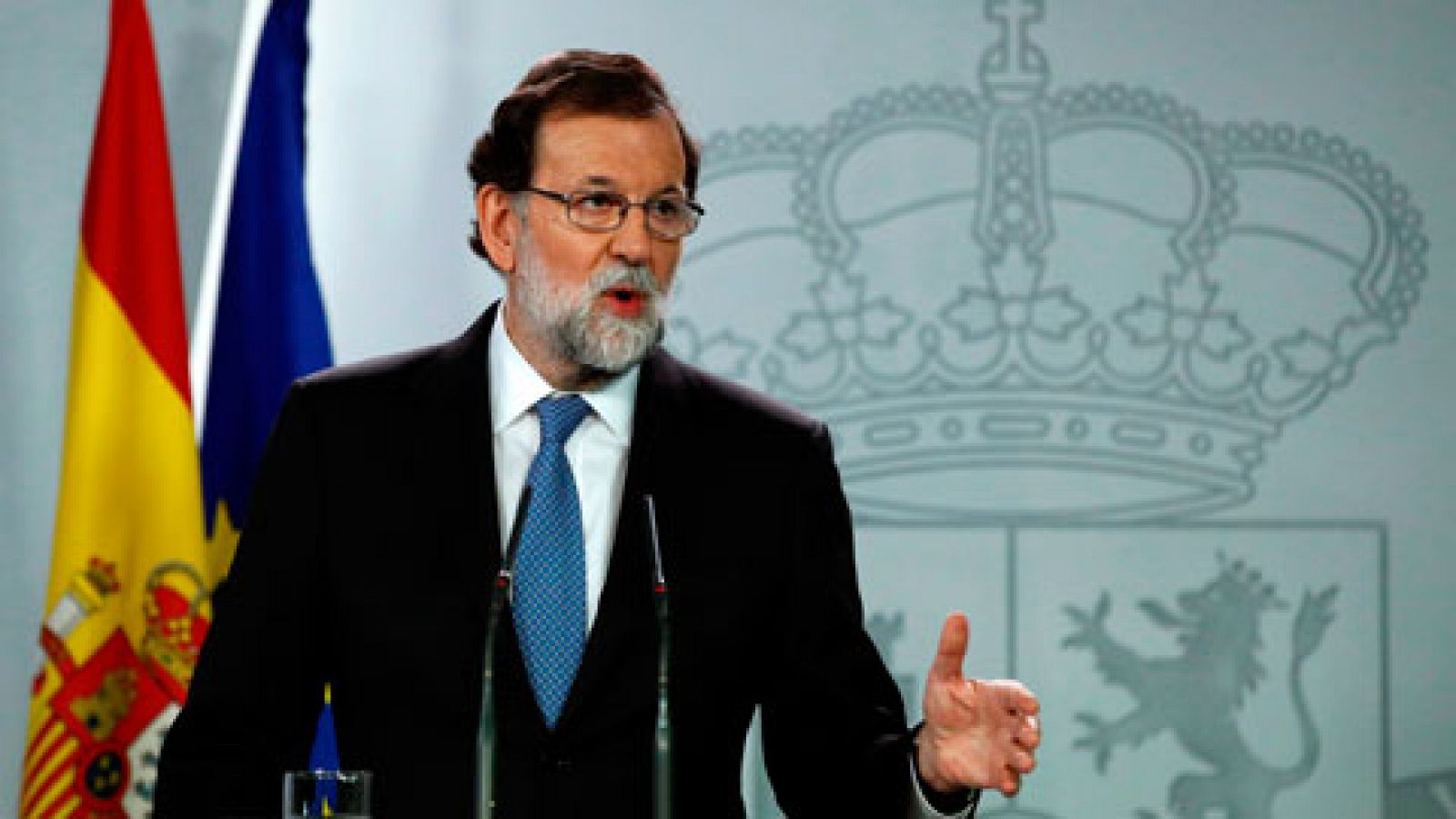 Telediario 1: Rajoy cesa al Govern y convoca elecciones en Cataluña el 21 de diciembre | RTVE Play