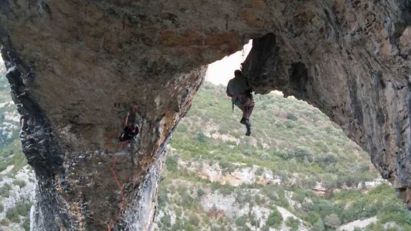 Al filo de lo imposible - Tro de Ases II. Paraescalada - ver ahora