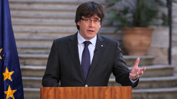 Telediario 1 - Puigdemont llama a la "oposición democrática" al artículo 155