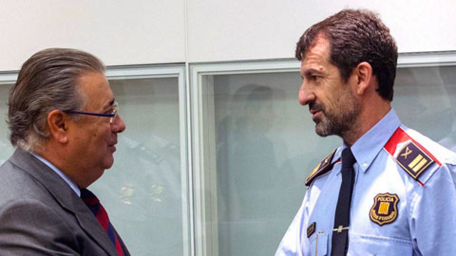 Telediario 1: El comisario Ferrán López sustituye al  Mayor Trapero al frente de los Mossos d'Esquadra | RTVE Play