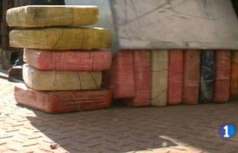 Cinco personas relacionas con el mundo del fútbol han sido detenidas por su implicación en una red de narcotráfico.