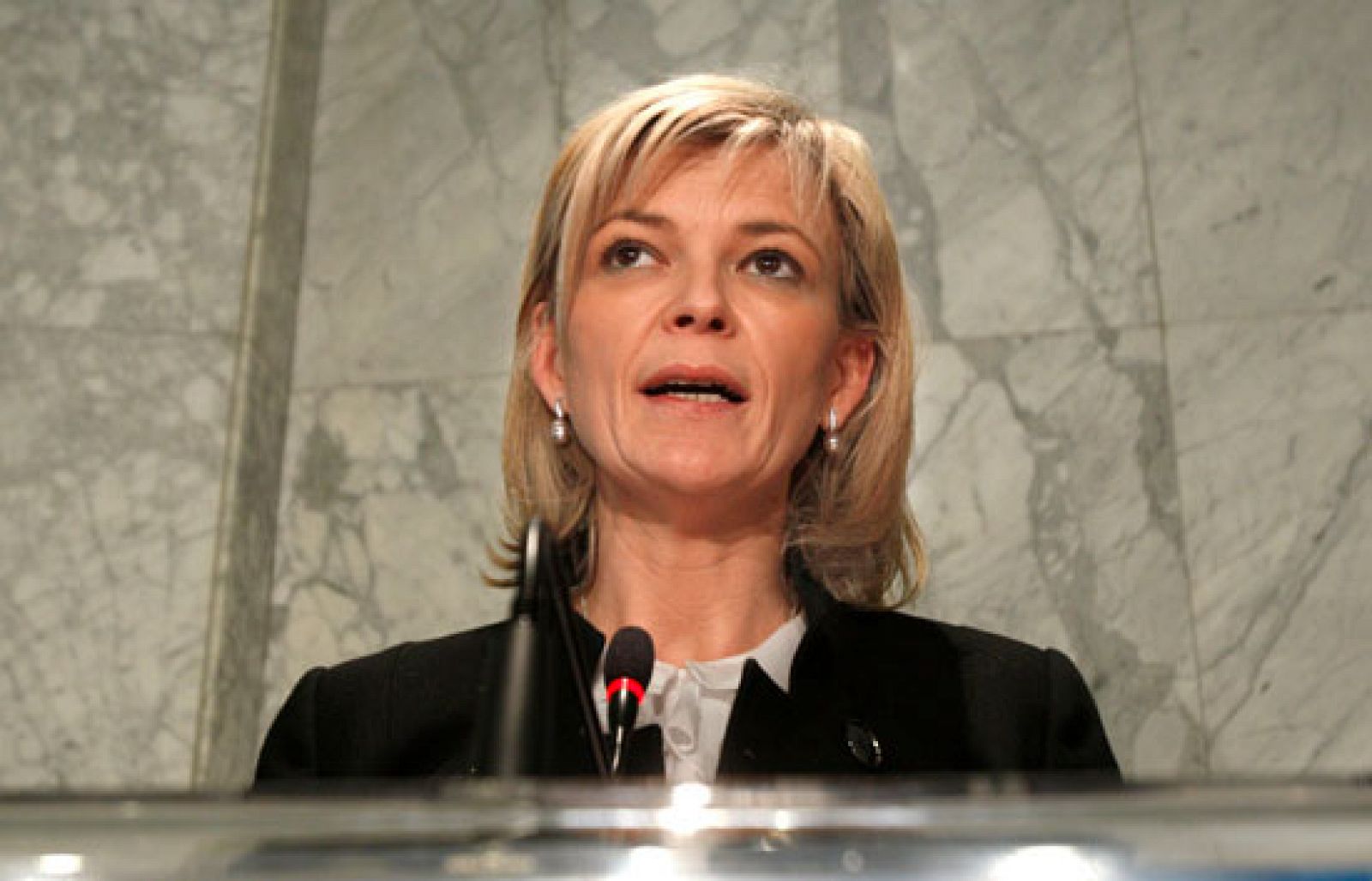 El poder Judicial ha apoyado de manera indirecta a Baltasar Garzón al respaldar el acuerdo por la independencia de los jueces. | Ver