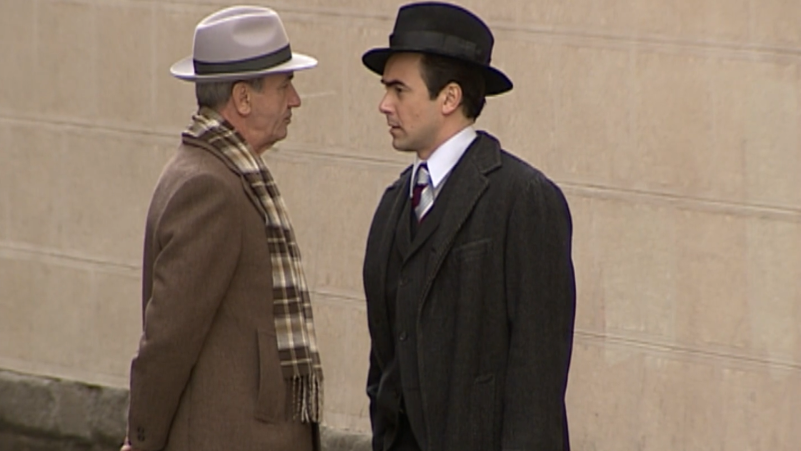 Amar en tiempos revueltos - T2 - Episodio 195 - Ver ahora