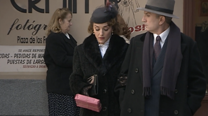 Amar en tiempos revueltos - Episodio 213