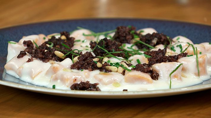 RTVE Cocina - Ñoquis de boniato con morcilla