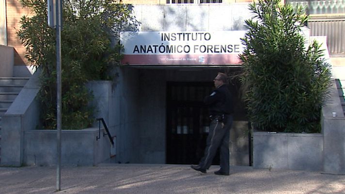 Telediario 1 - Una joven de 16 años ha sido encontrada muerta en su casa del barrio de Tetuán, en Madrid