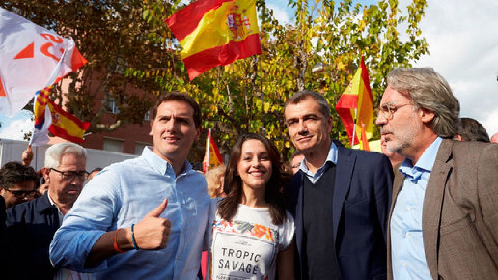 Telediario 1: PSOE y Ciudadanos acusan a Puigdemont de esconderse | RTVE Play
