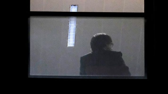 Puigdemont y sus cuatro exconsejeros, detenidos tras entregarse a la Policía belga