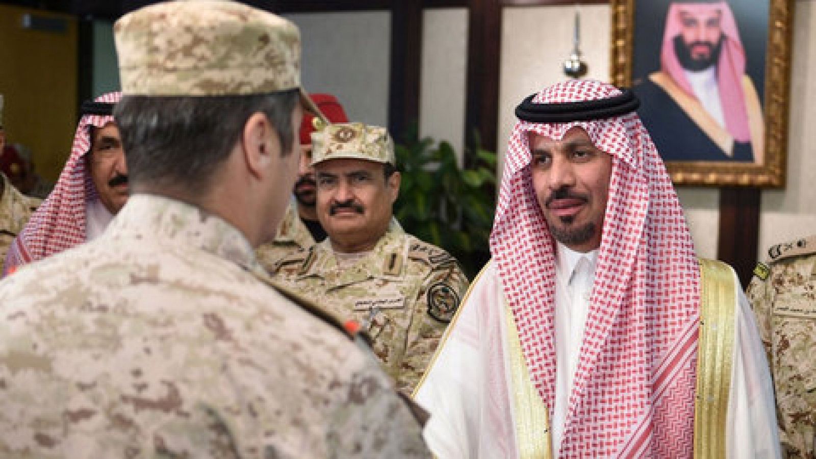 Telediario 1: Arabia Saudí detiene a decenas de príncipes, ministros y empresarios acusados de corrupción | RTVE Play