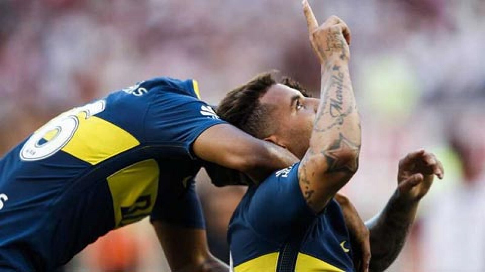 Telediario 1: Boca Juniors se lleva el 'Superclásico' a River Plate | RTVE Play