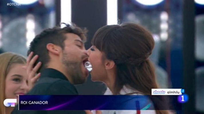 OT 2017 - Los concursantes juegan a pasarse el hielo con la boca
