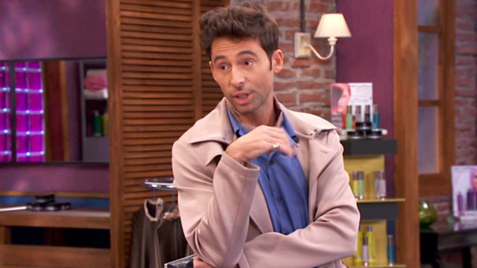 La Peluquería - La mudanza de Yorch - ver ahora